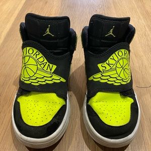 Boys Nike SkyJordan Sneakers (Size 12)